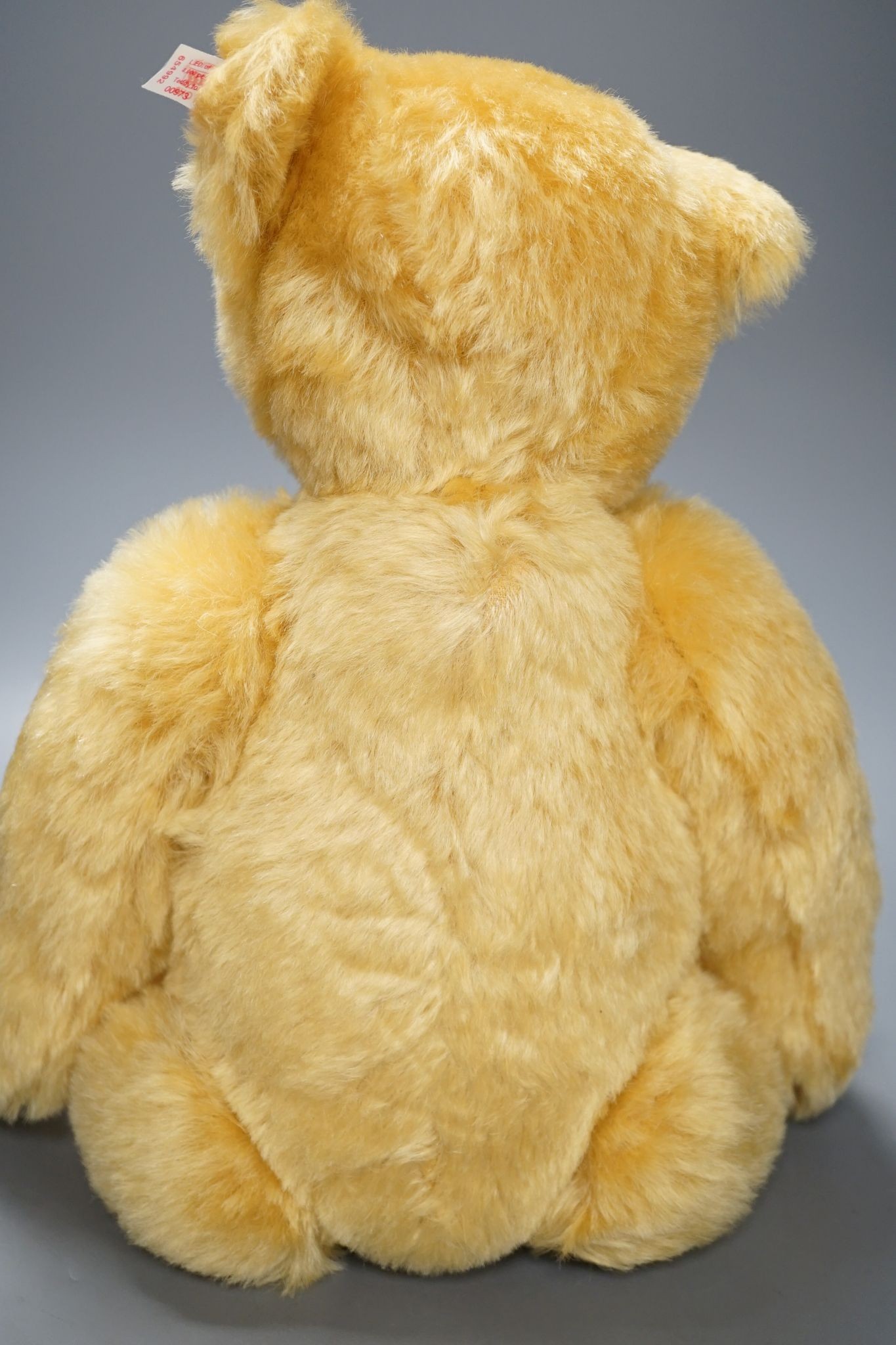 Steiff for British Collectors teddy bear, 2001, with box and certificate Limited Edition 45cm